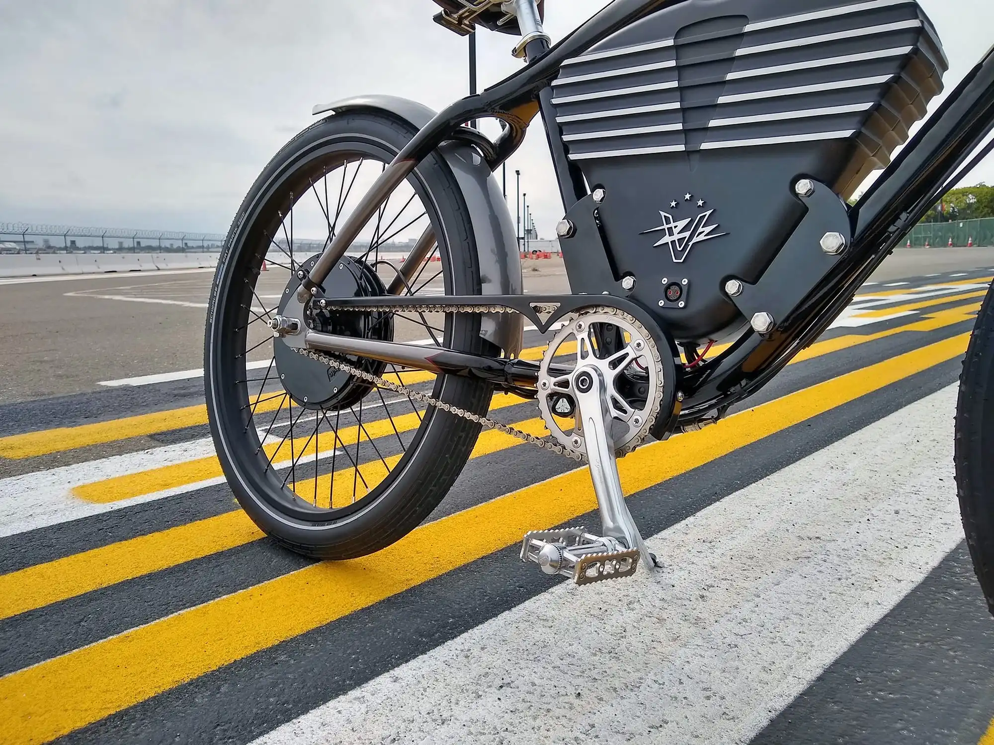 vintage electric roadster bike