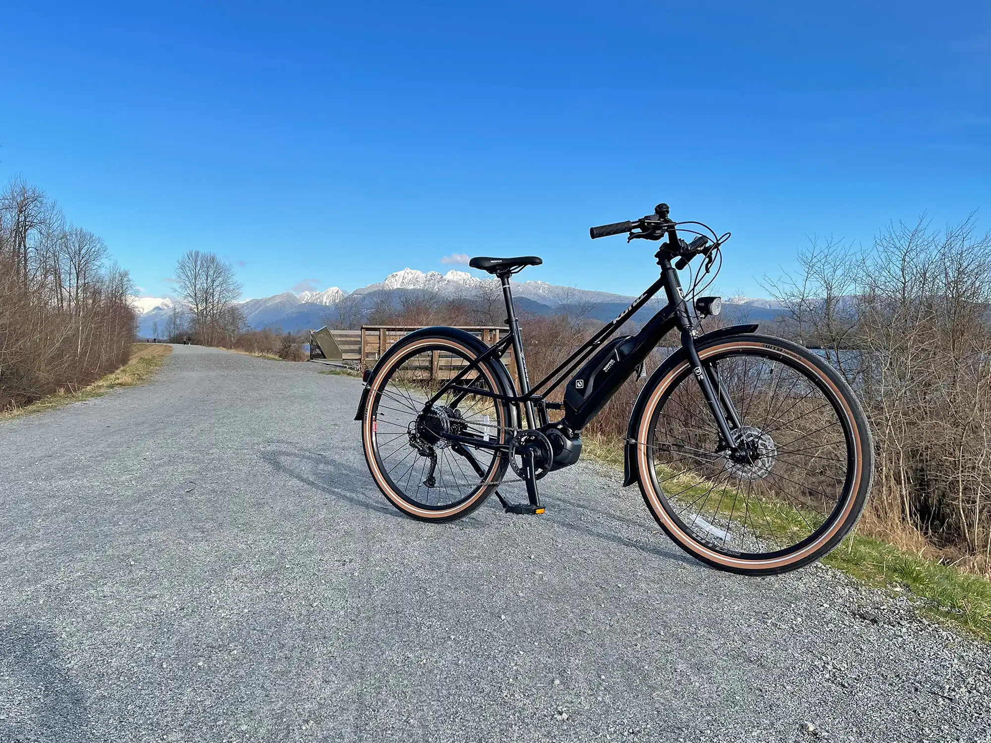 https://ebr-prod-bucket.s3.amazonaws.com/img-g-webp/2021-kona-ecoco-ebike.webp